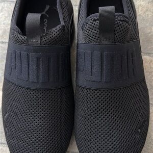 Puma Ladies Black Slip-On Sneakers